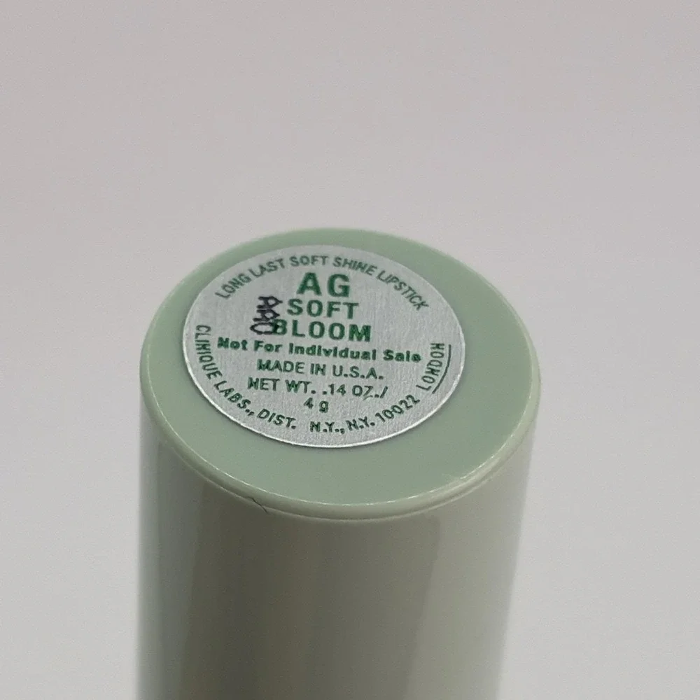 CLINIQUE Long Last Lipstick AG SOFT BLOOM .14 oz discontinued green case Rare